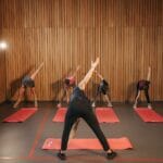 Fitness grupowy dla mężczyzn które formy treningu poprawią siłę wytrzymałość i mobilność